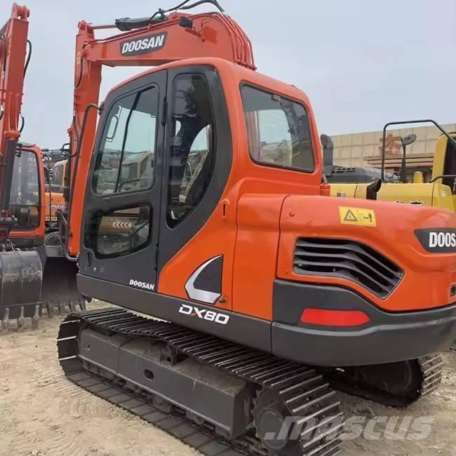 Doosan DX 80 Vidēja lieluma ekskavatori 7 t - 12 t