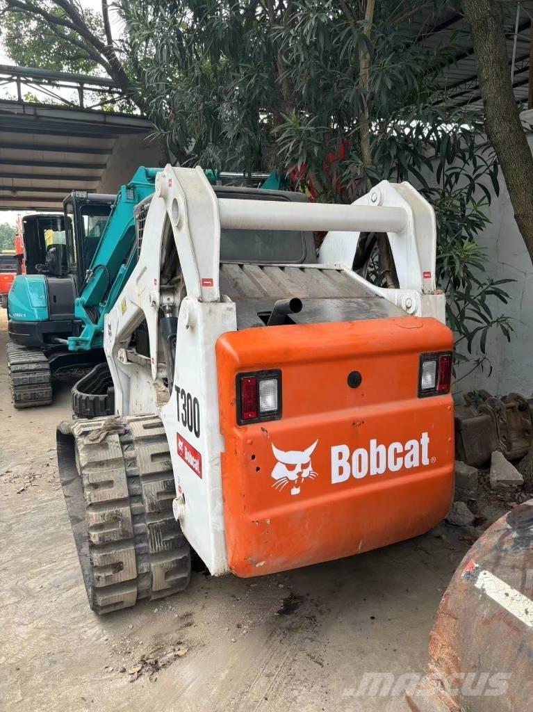 Bobcat T 300 Lietoti riteņu kompaktiekrāvēji