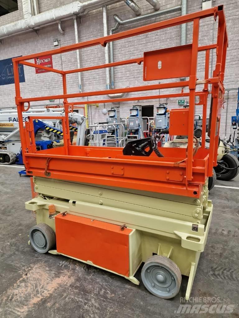 JLG 6 RS Šķerveida pacēlāji