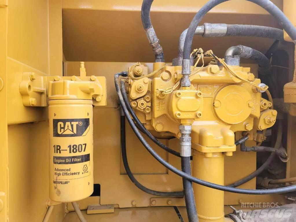 CAT 325 D Kāpurķēžu ekskavatori