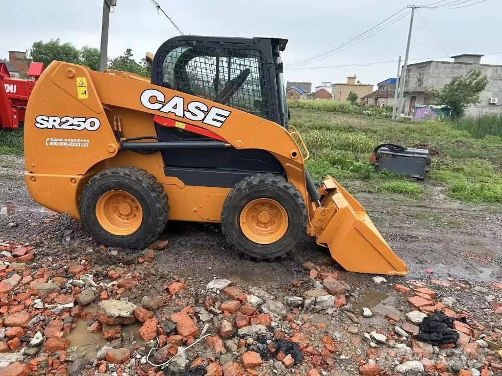 CASE SR 250 Lietoti riteņu kompaktiekrāvēji