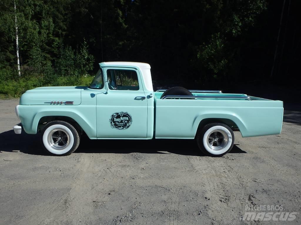 Ford F 100 Vieglais kravas automobilis/izkraušana no sāniem