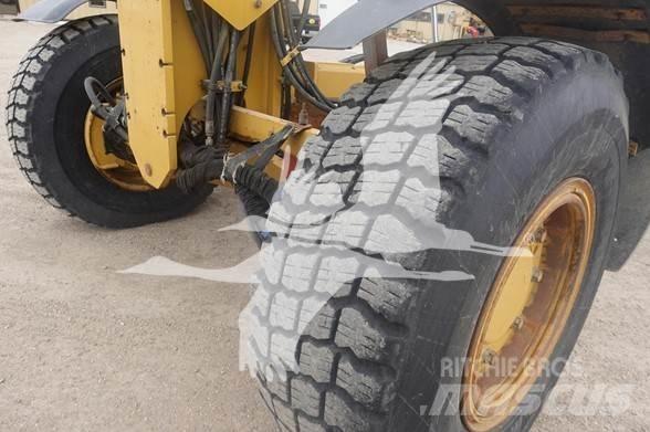 CAT 140M AWD Greideri