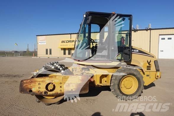 CAT CP-433E Vienvalča grunts veltņi