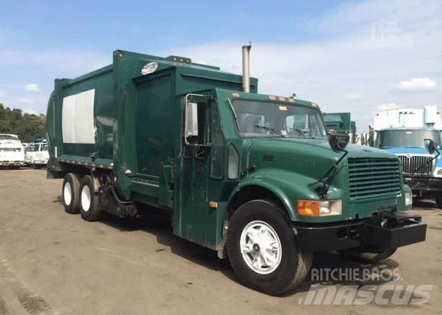 International 4900 Atkritumu izvešanas transports