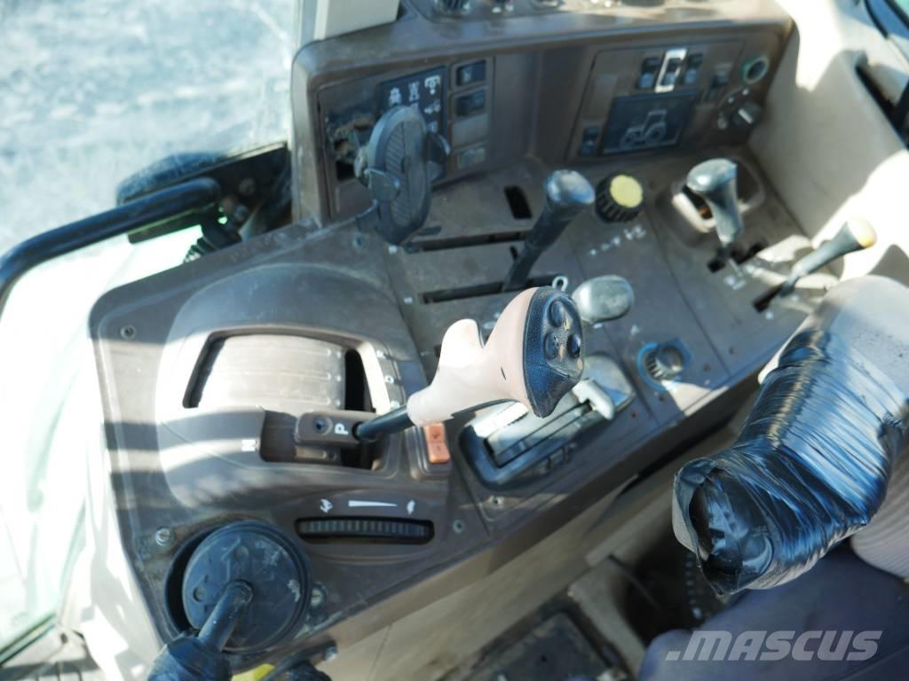 John Deere 6520 Traktori