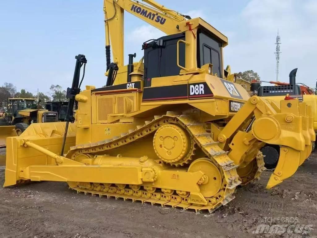 CAT D 8 R Kāpurķēžu buldozeri