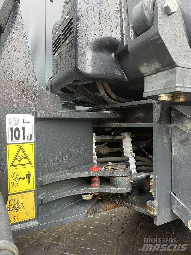 Komatsu WA80-6 Iekrāvēji uz riteņiem