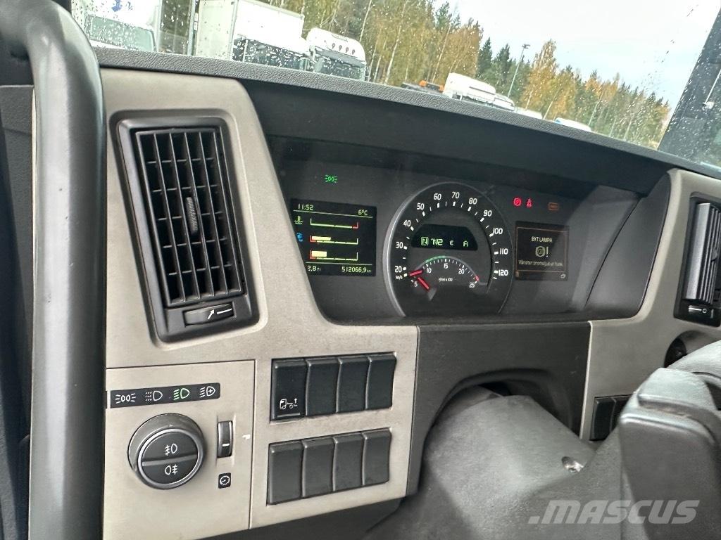Volvo FM 11 330 Furgons