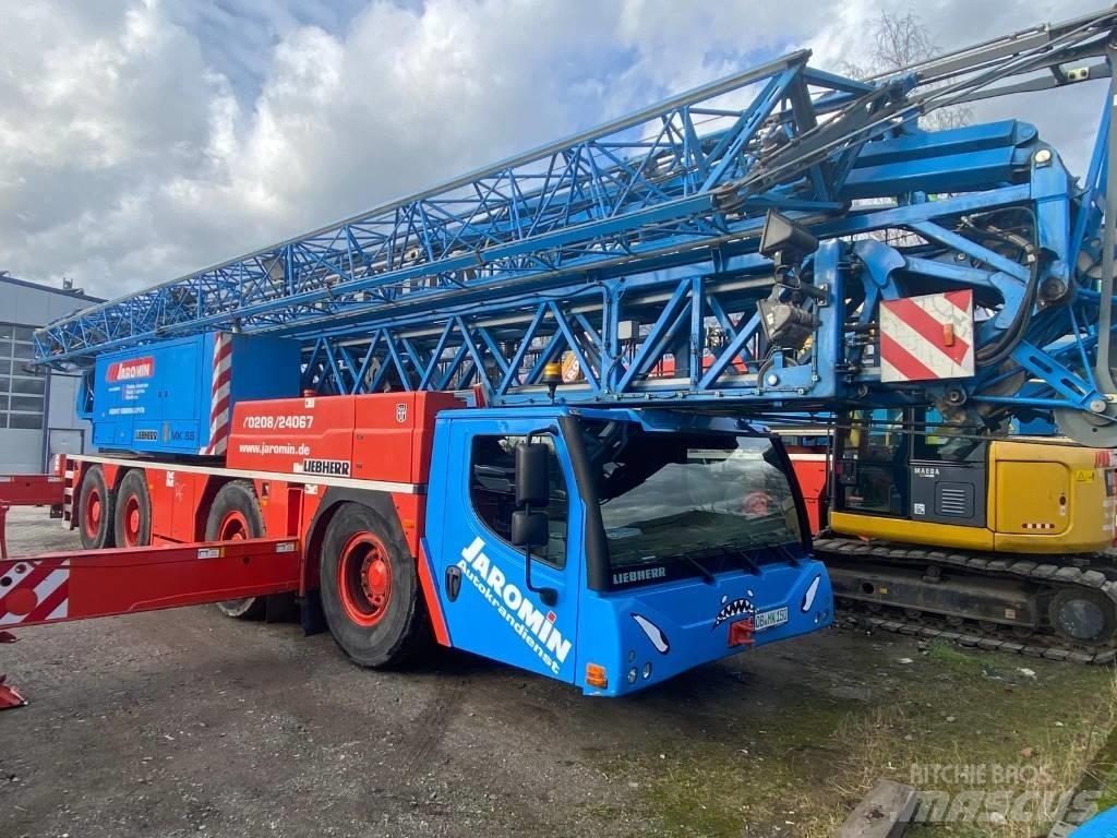 Liebherr MK 88 Celtņi nelīdzenām virsmām
