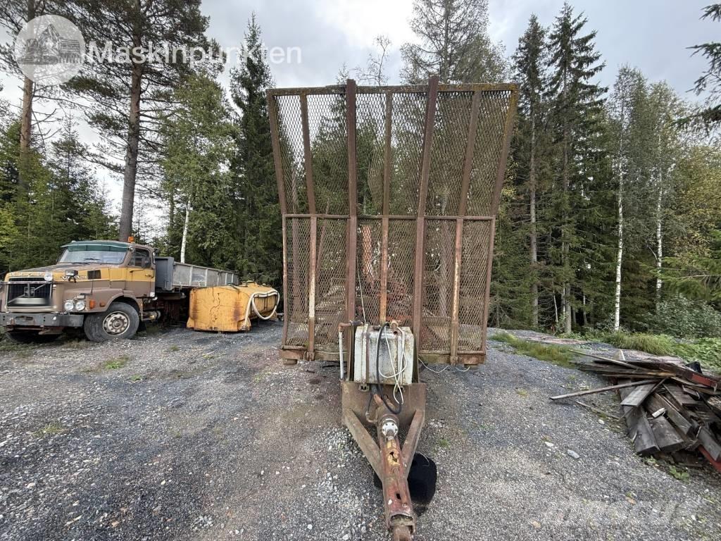  Traktorvagn med kran Citas piekabes