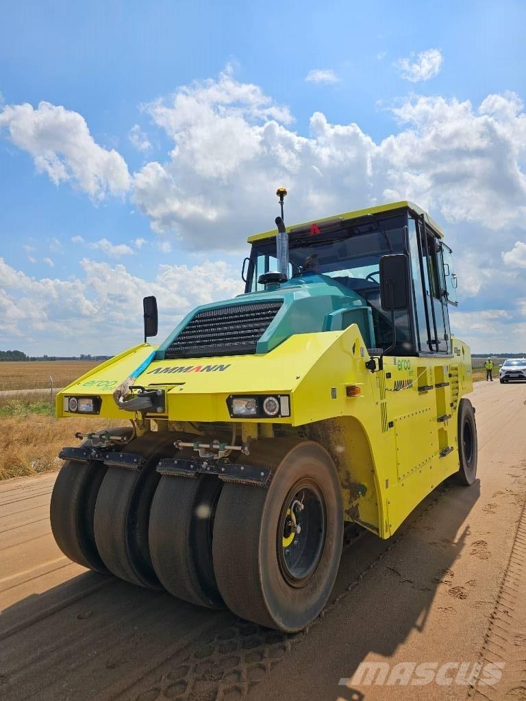 Ammann ART 240 Pneimatiskie veltņi