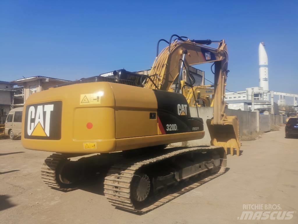CAT 320 D Kāpurķēžu ekskavatori