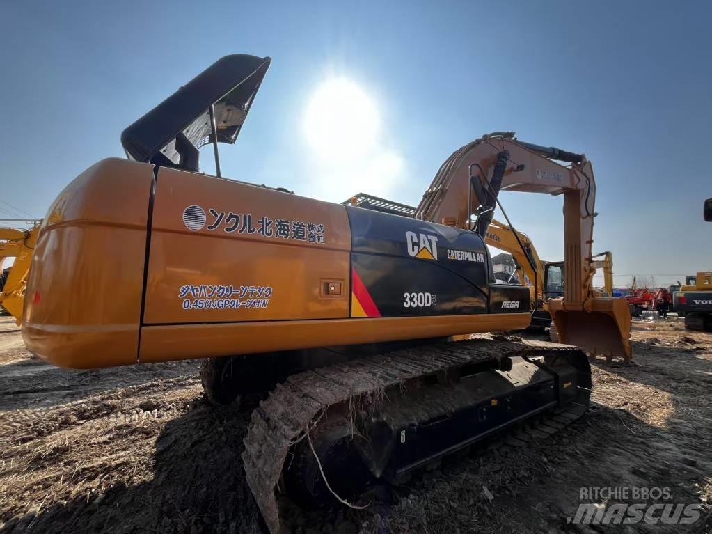 CAT CAT330D2 Vidēja lieluma ekskavatori 7 t - 12 t