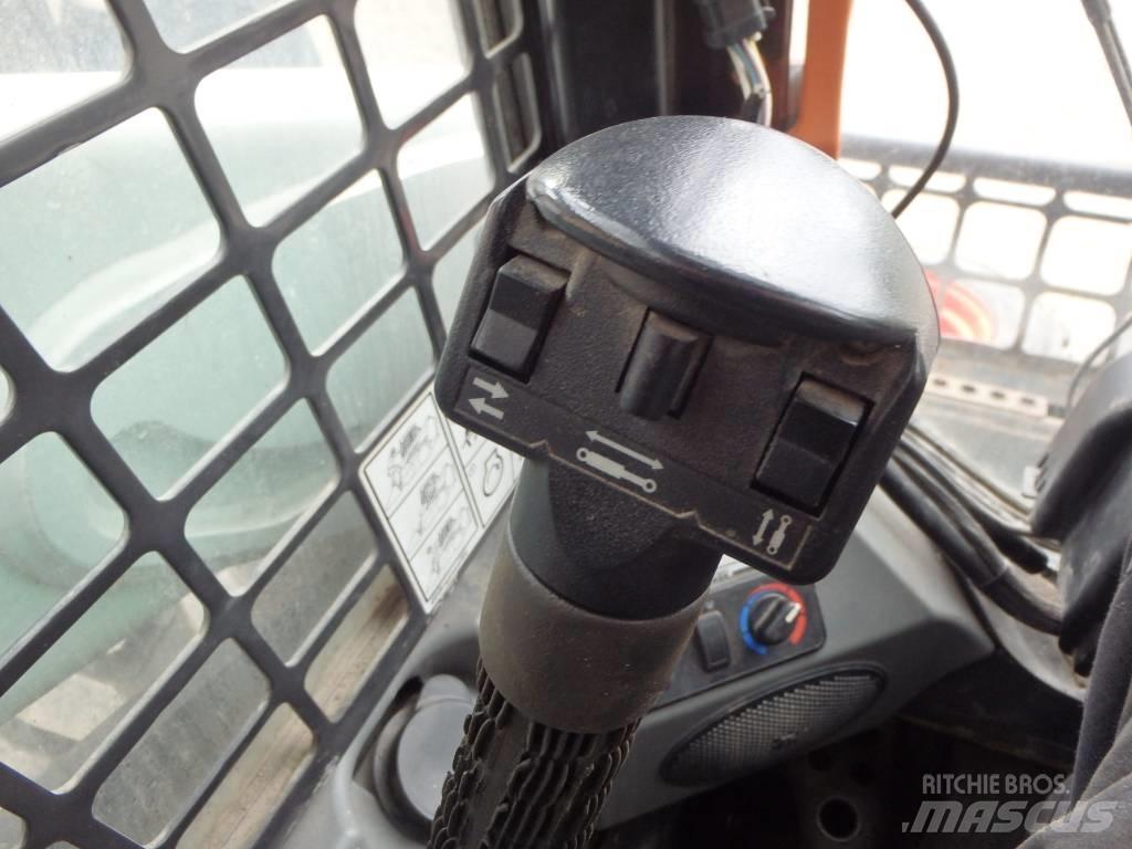 Bobcat S 530 Lietoti riteņu kompaktiekrāvēji