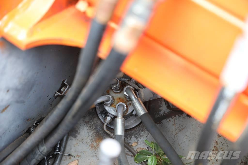 Hitachi ZX 120-6 Kāpurķēžu ekskavatori
