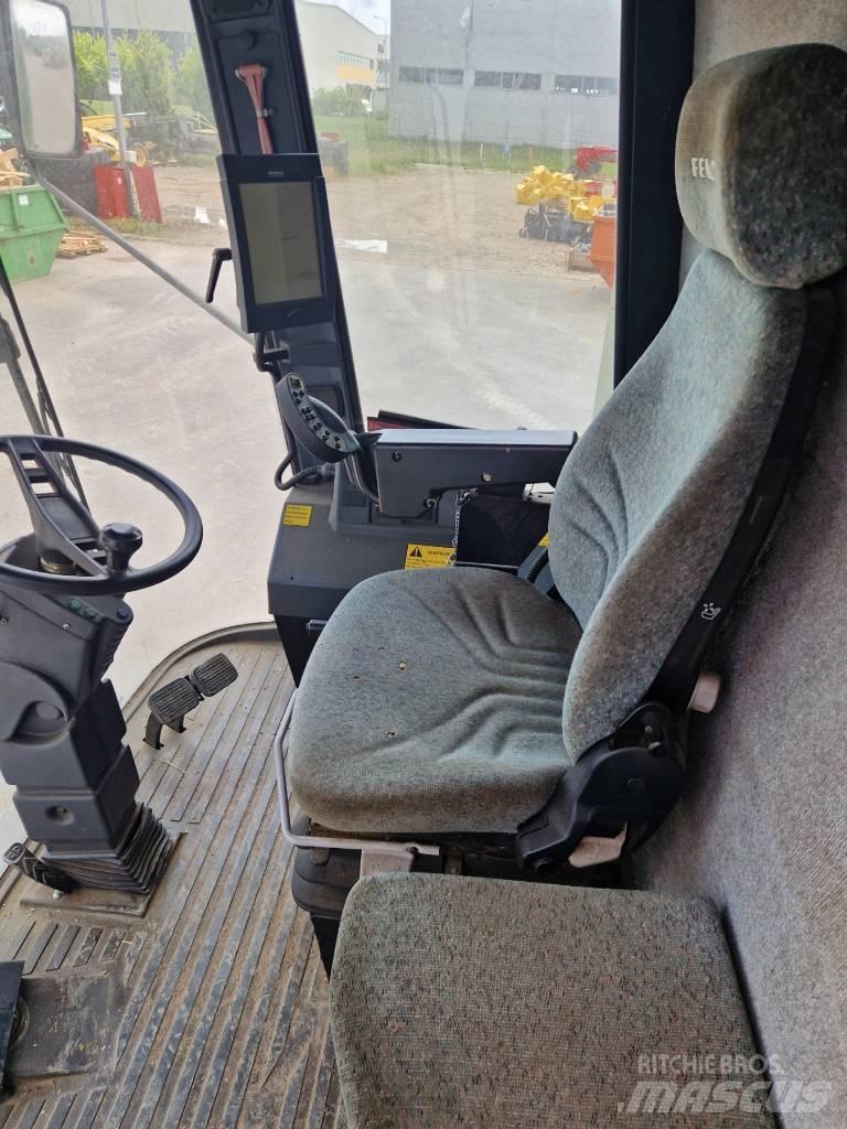 Fendt 8300 Ražas novākšanas kombaini