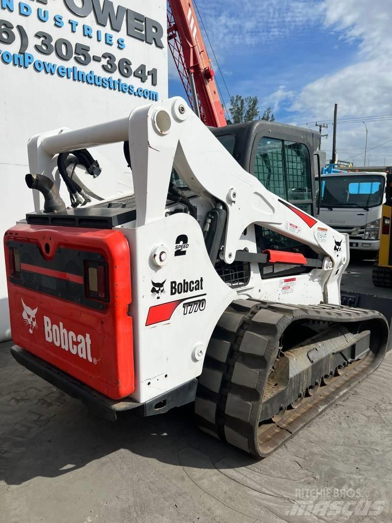 Bobcat t770 Lietoti riteņu kompaktiekrāvēji