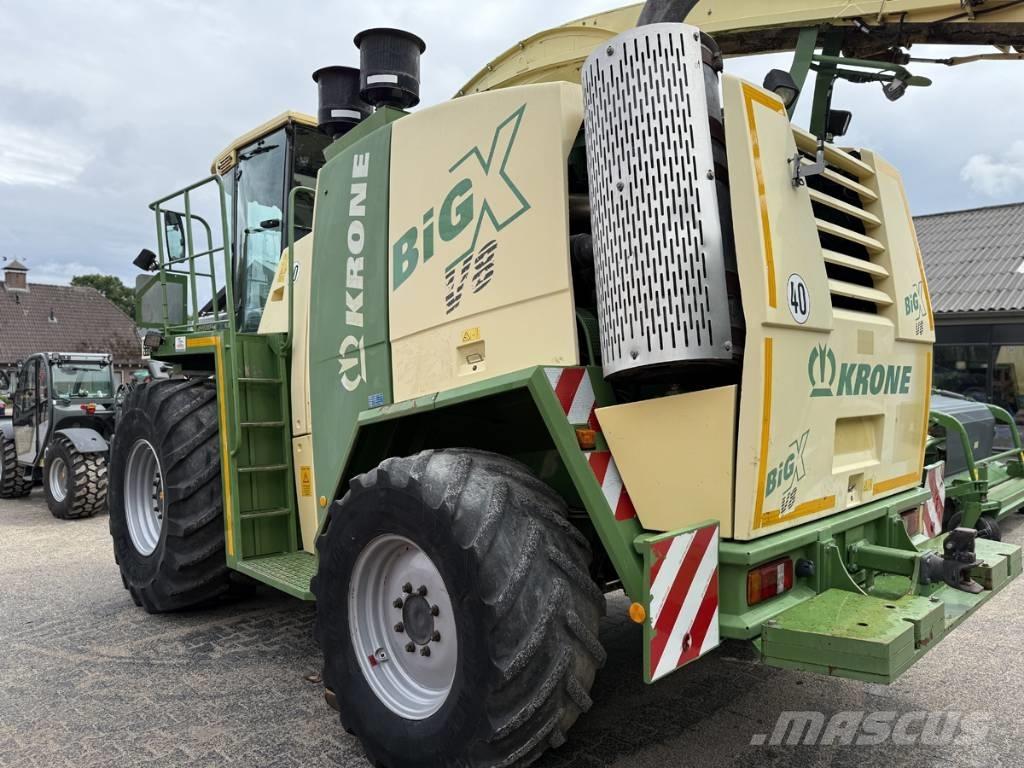 Krone Big X V8 Lopbarības novācēji