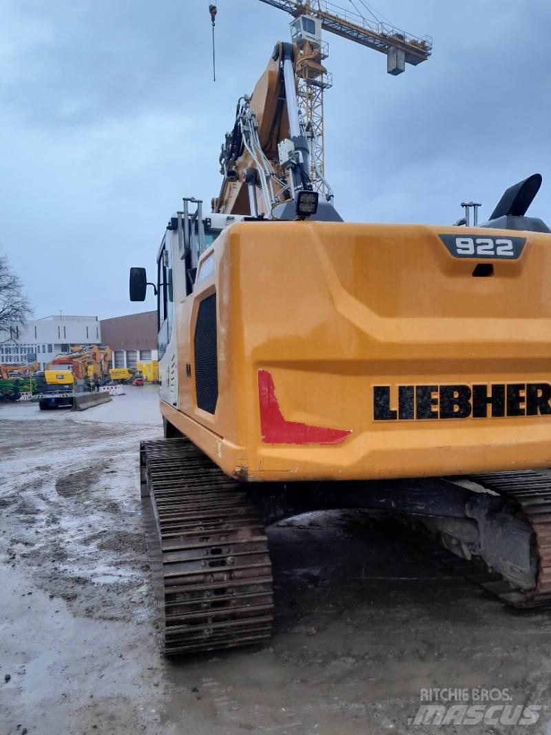 Liebherr R922 Kāpurķēžu ekskavatori