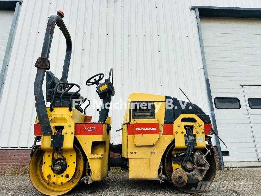 Dynapac CC 102 Divvalču grunts veltņi