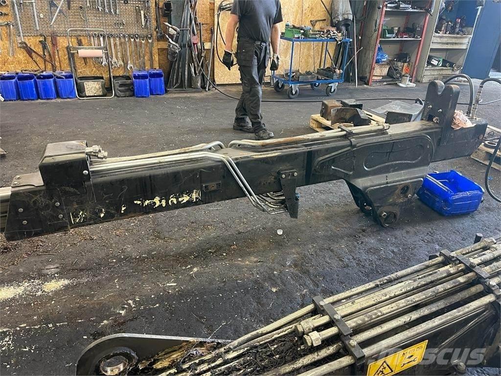 John Deere 1910G Krāni