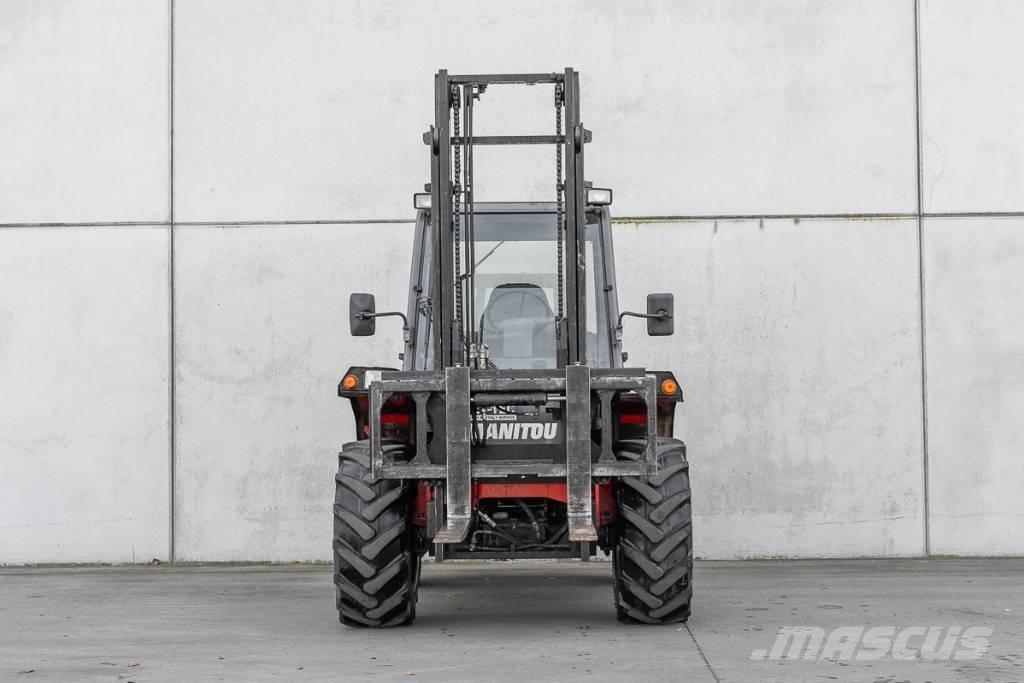 Manitou M 30-4 Tehnika ar dīzeļa dzinēju