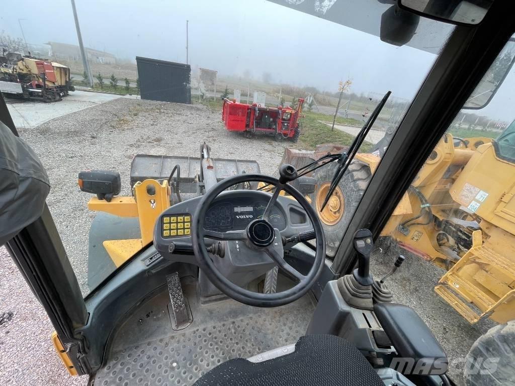 Volvo L 35 B - Z Iekrāvēji uz riteņiem