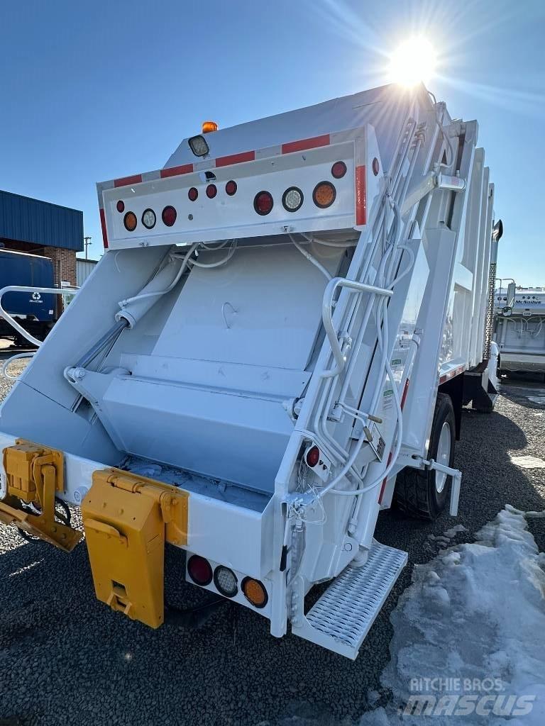 Kenworth T 370 Atkritumu izvešanas transports