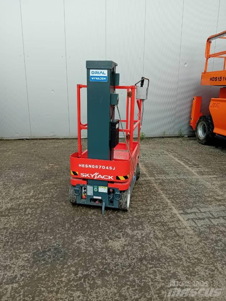 SkyJack SJ 16 Vertikālie pacēlāji
