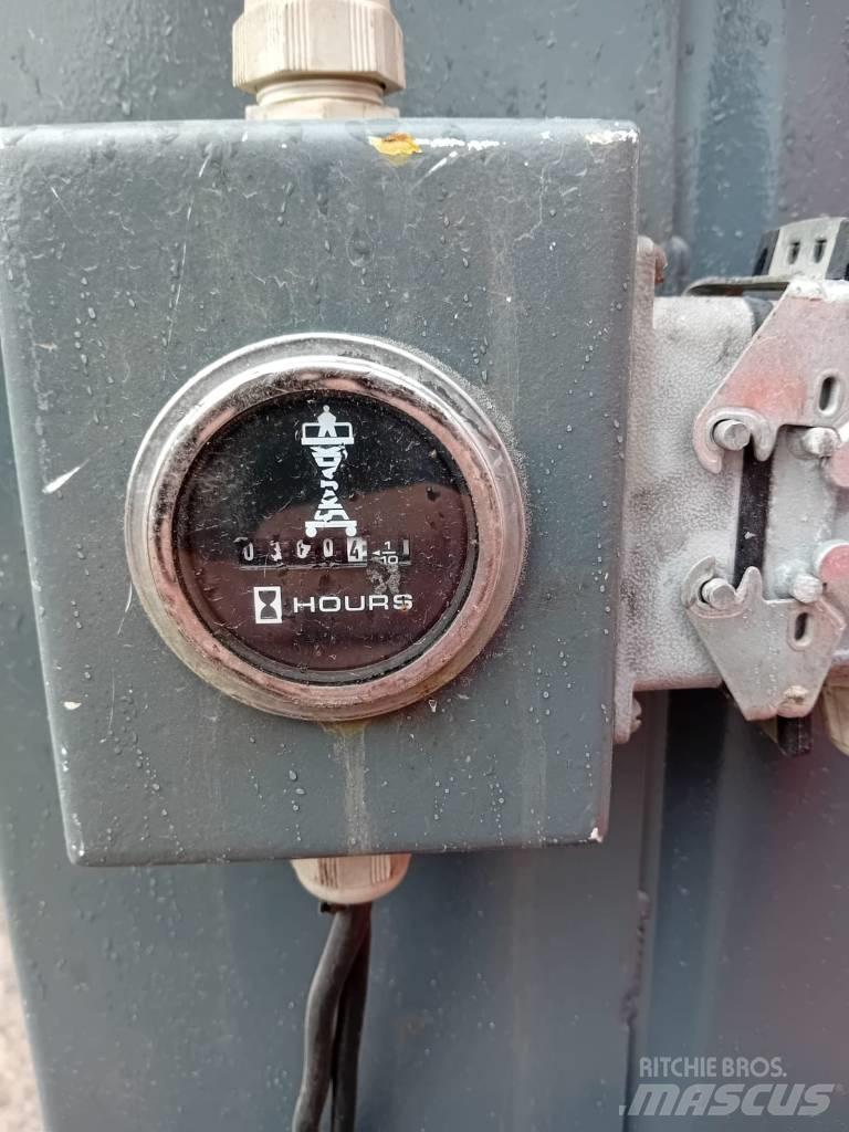 SkyJack SJ 16 Vertikālie pacēlāji