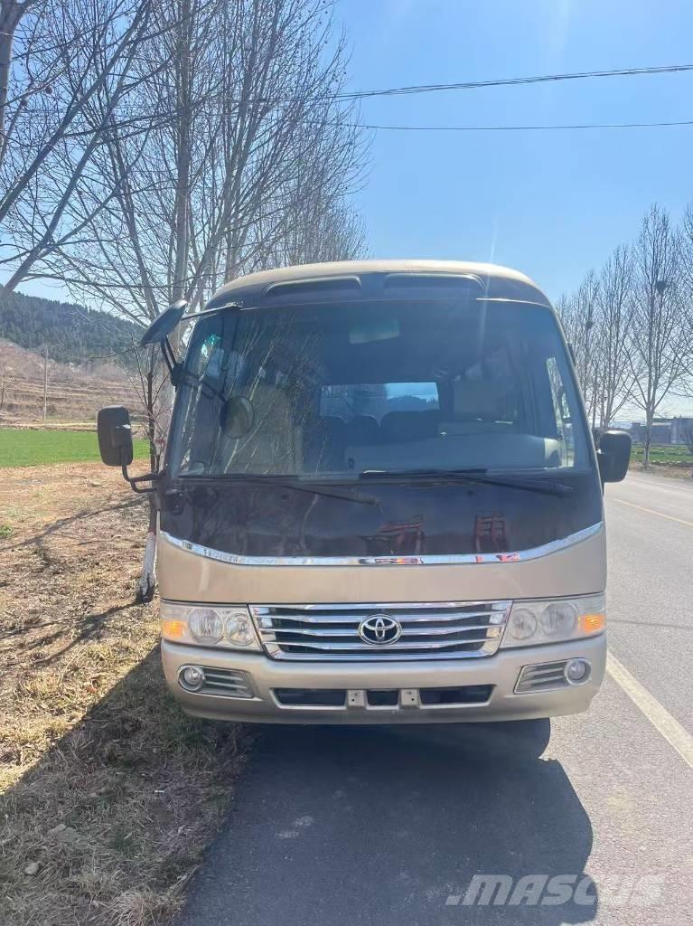 Toyota Coaster Bus Mikroautobusi