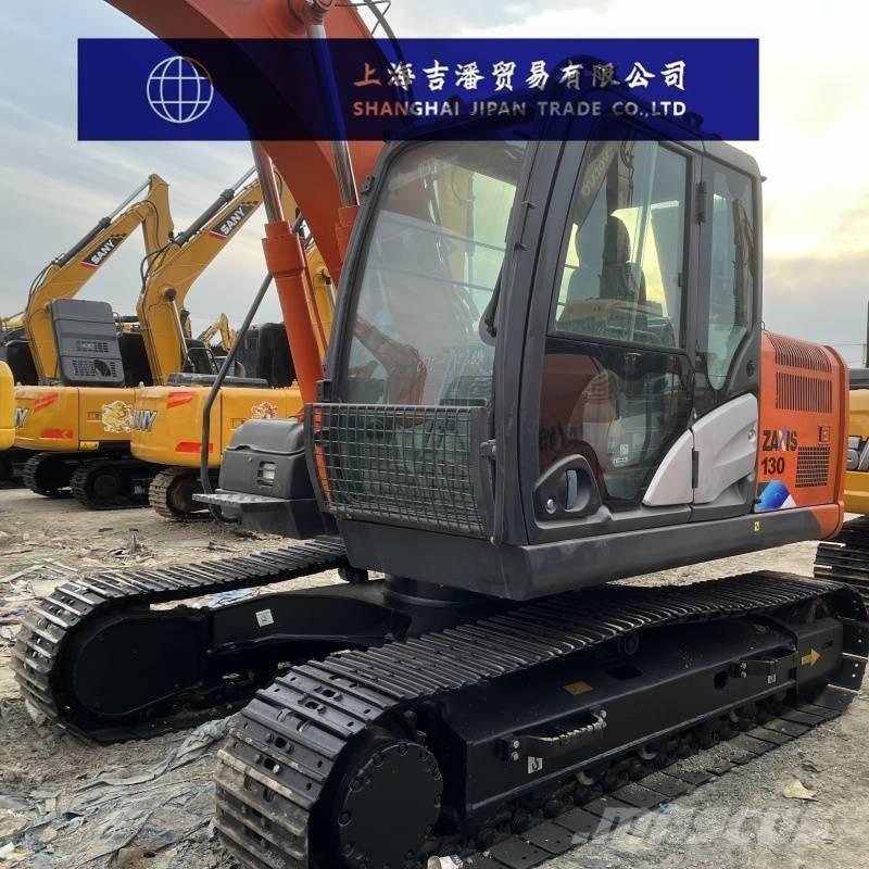 Hitachi ZX 130 Kāpurķēžu ekskavatori