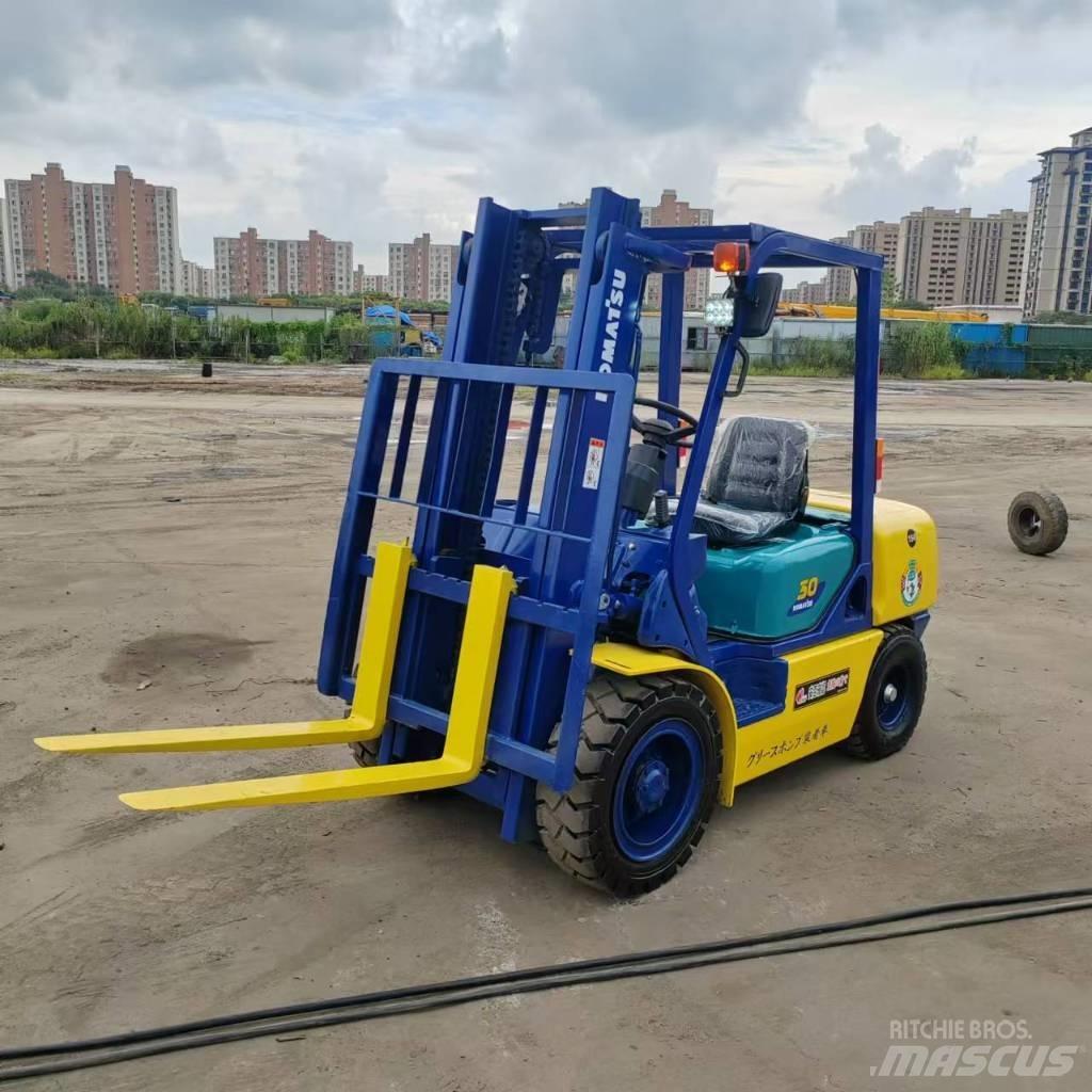 Komatsu FD 30 T-17 Tehnika ar dīzeļa dzinēju