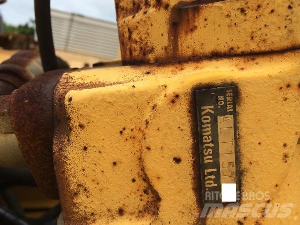 Komatsu PC200-8-AC Kāpurķēžu ekskavatori