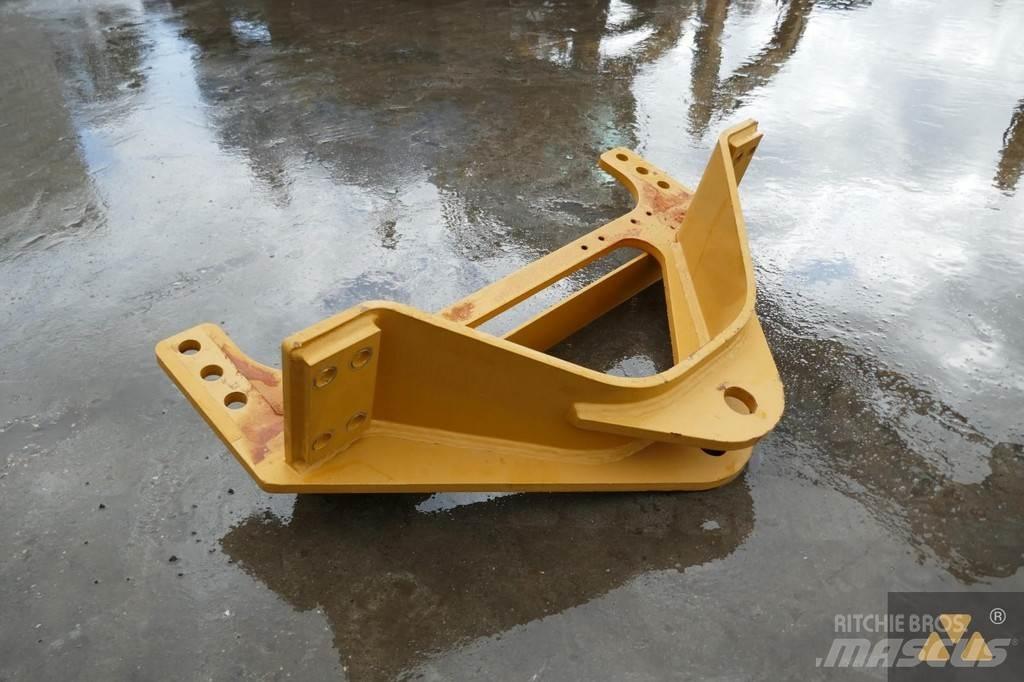 CAT 140M3 Drawbar Transports- Citi