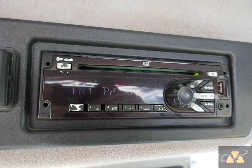 CAT 980M Iekrāvēji uz riteņiem