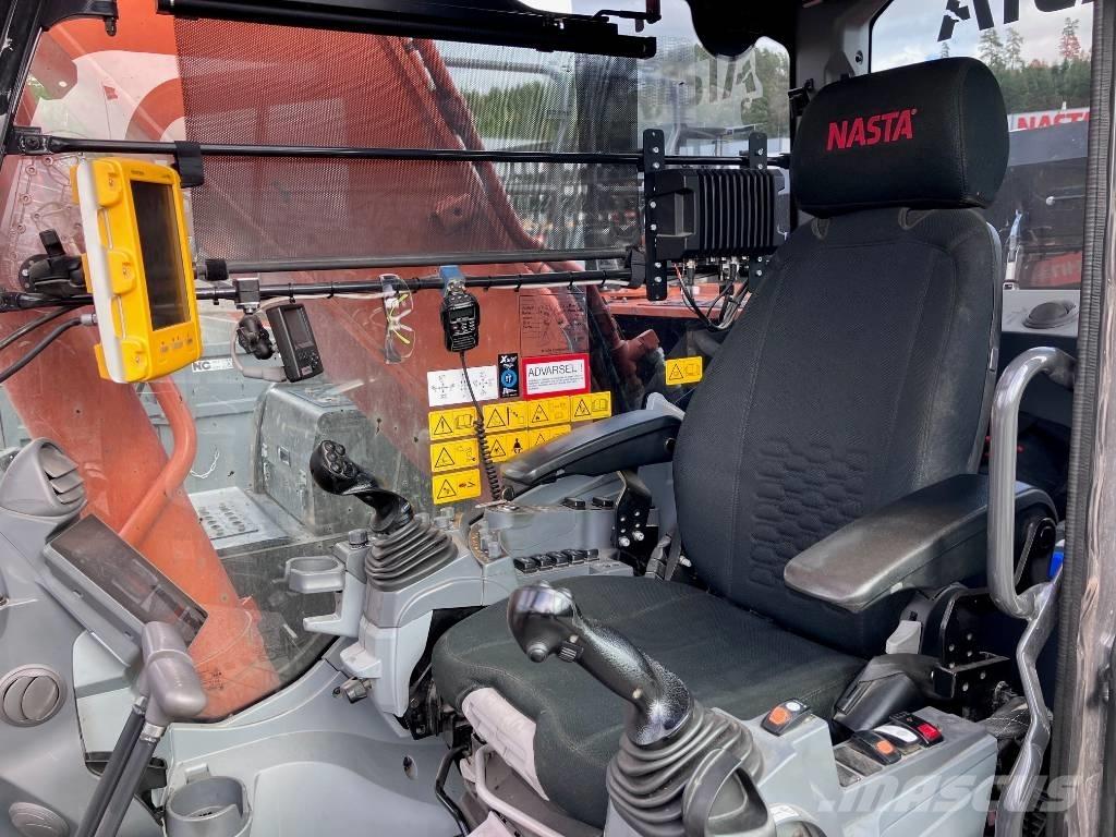 Hitachi ZX 300 LC-7 Kāpurķēžu ekskavatori