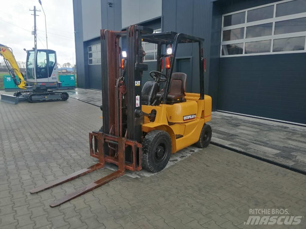 CAT DP 25 K Tehnika ar dīzeļa dzinēju