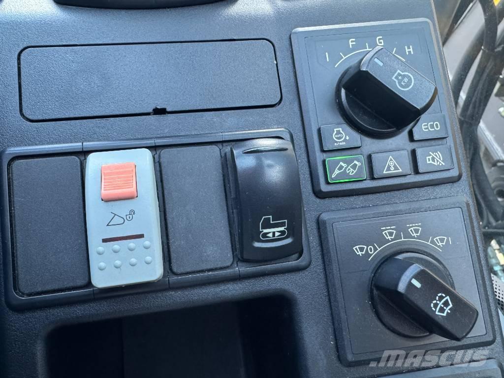 Volvo ECR 235 E Kāpurķēžu ekskavatori
