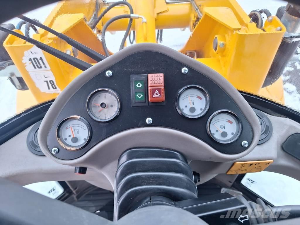 JCB 407B  MARG.VERO Iekrāvēji uz riteņiem