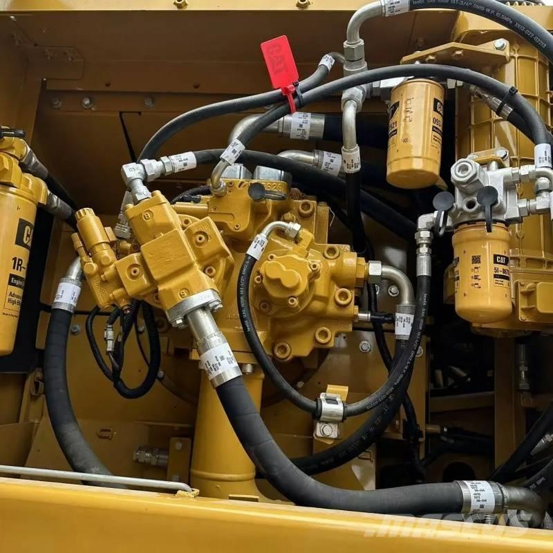 CAT 330 D Kāpurķēžu ekskavatori