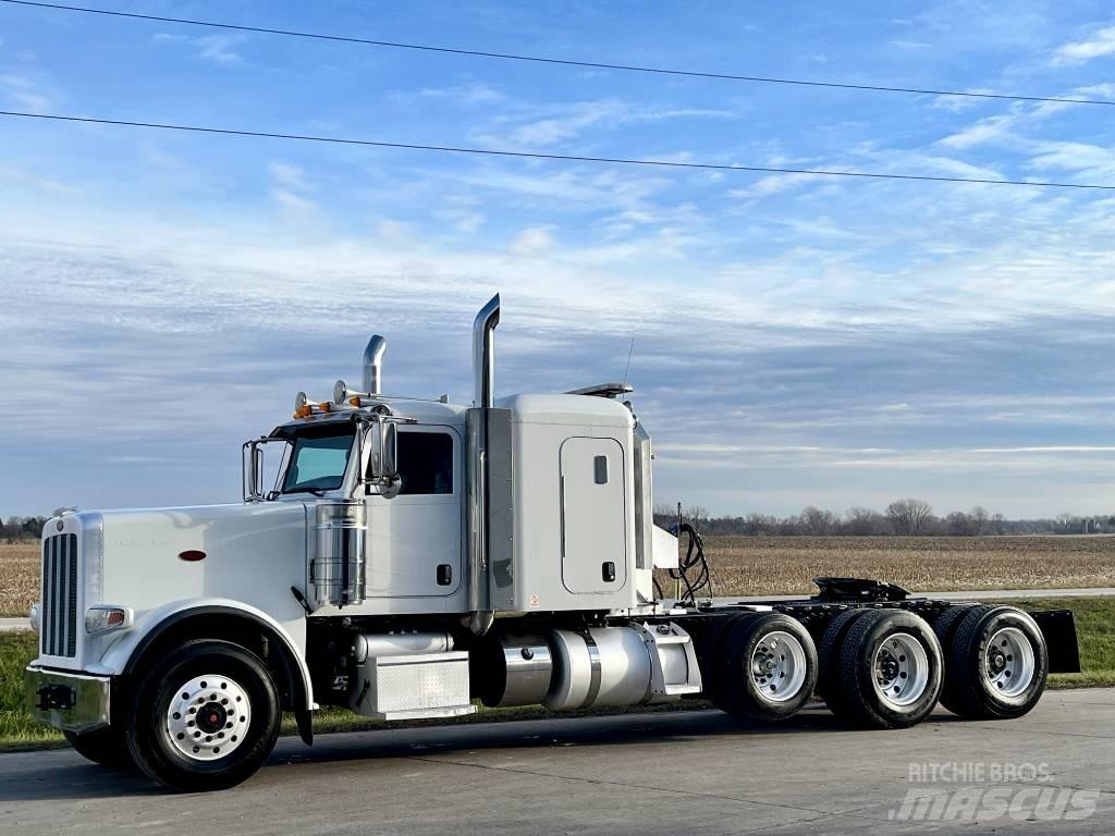 Peterbilt 388 Vilcēji