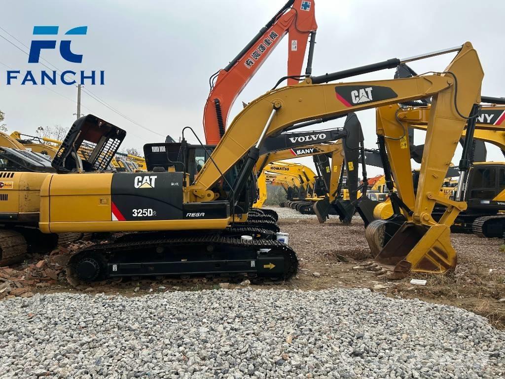 CAT 325 D Kāpurķēžu ekskavatori