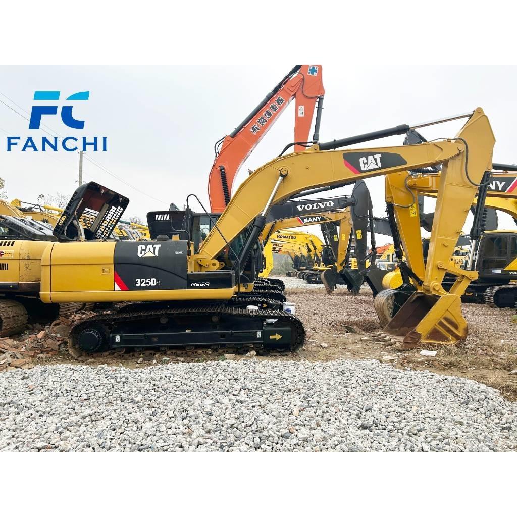 CAT 325 D Kāpurķēžu ekskavatori