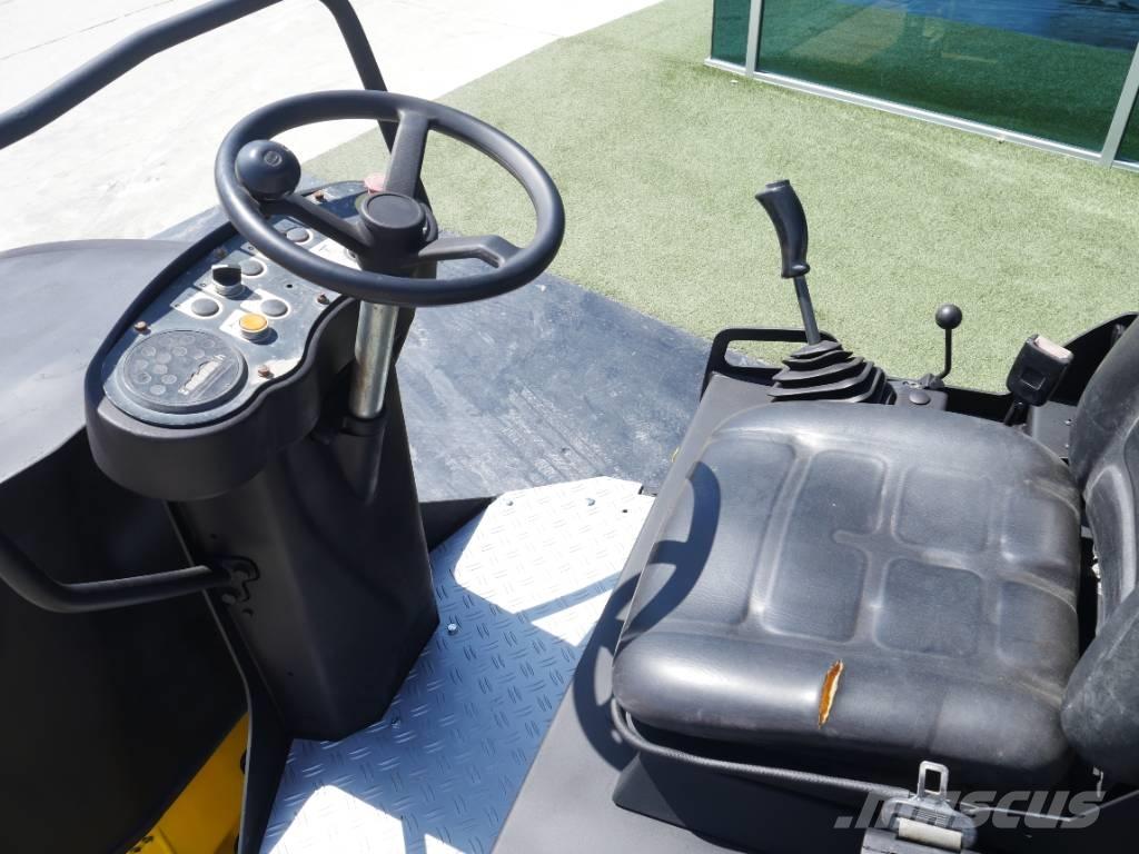 Bomag BW 120 AD-4 Divvalču grunts veltņi