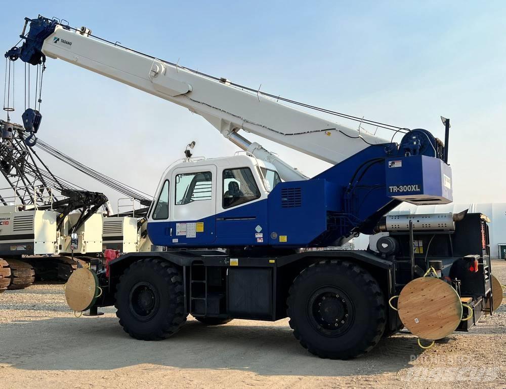 Tadano GR300XL Celtņi nelīdzenām virsmām