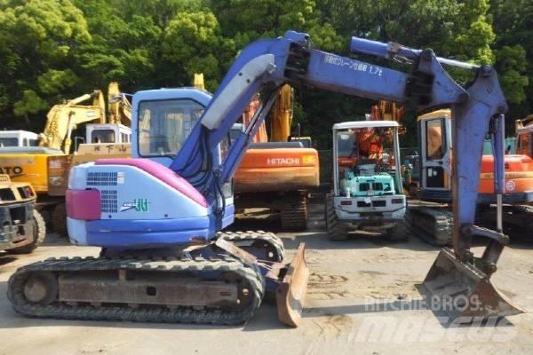 Komatsu PC75UU-3 Vidēja lieluma ekskavatori 7 t - 12 t