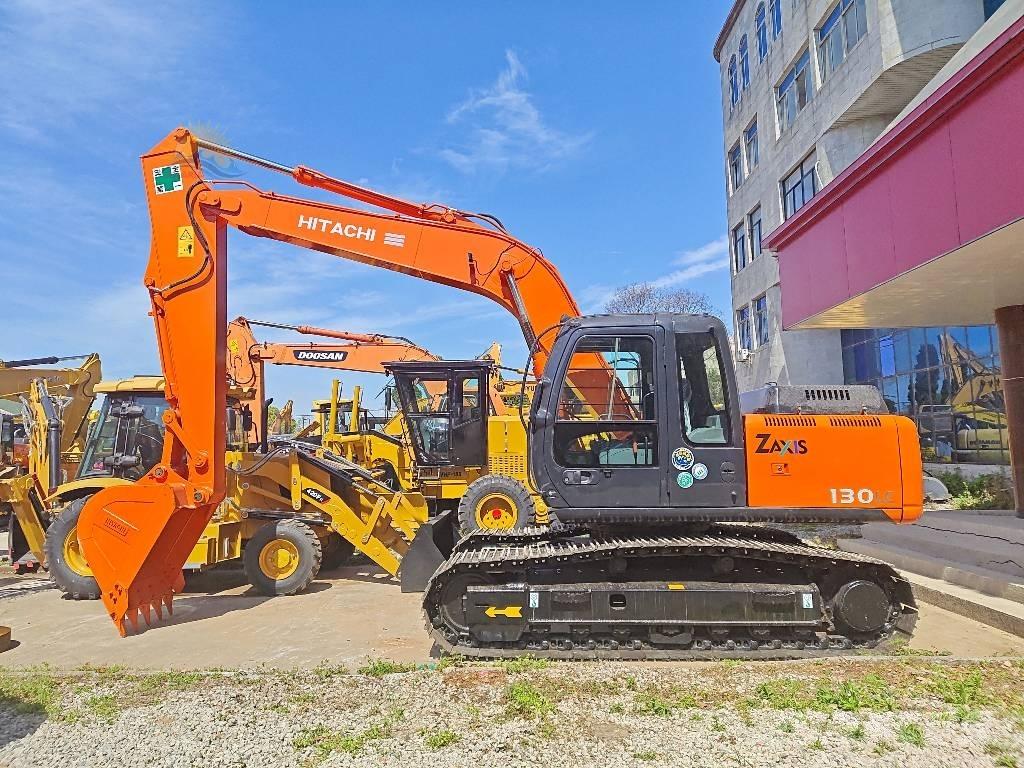 Hitachi ZX 130 Kāpurķēžu ekskavatori