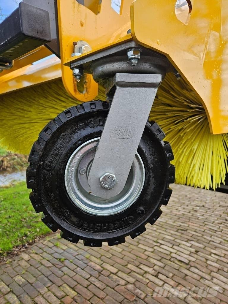  VDMJ Kameleon Ielu tīrīšanas mašīnas